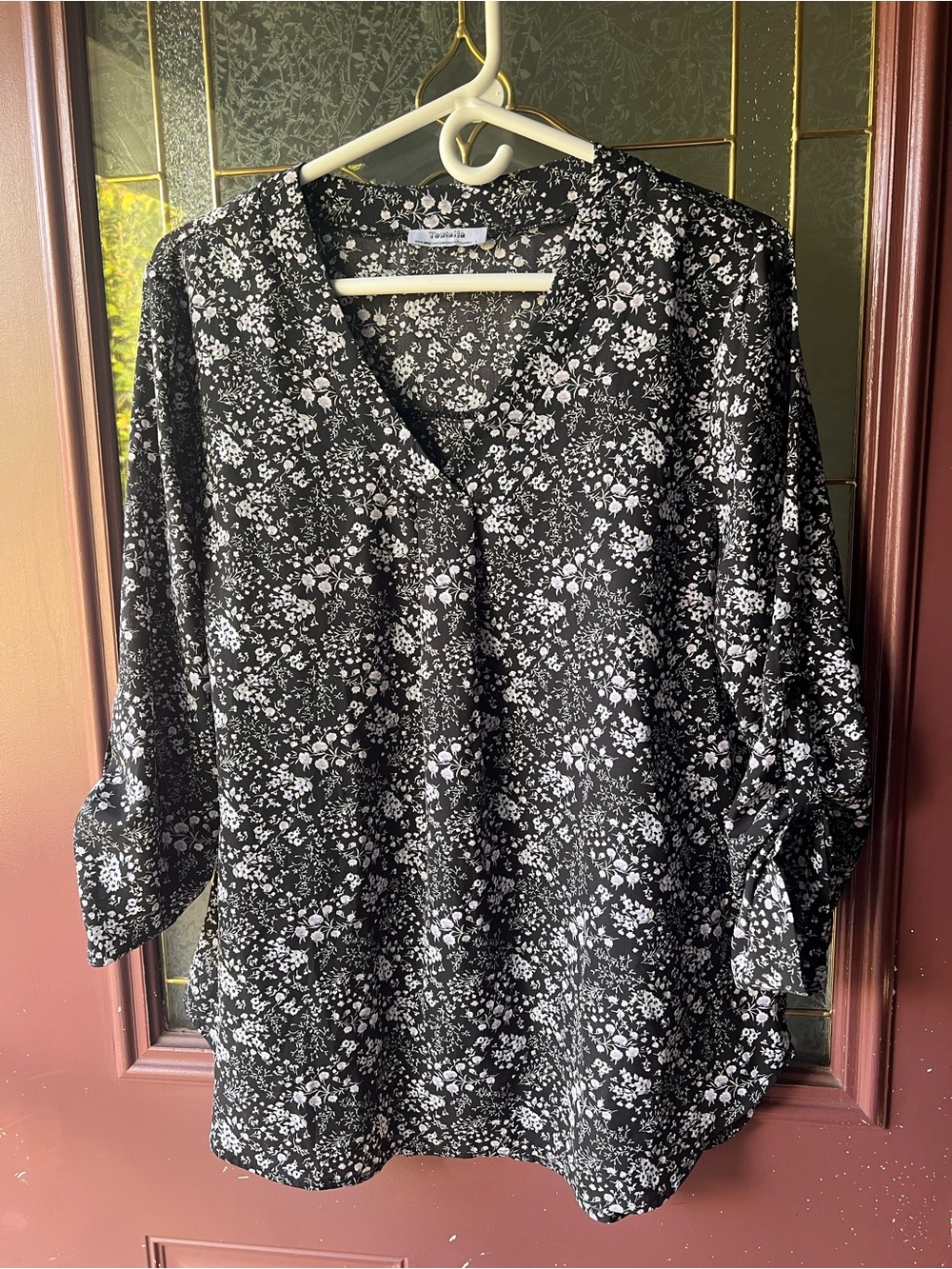 Women's Black Floral V-Neck Blouse